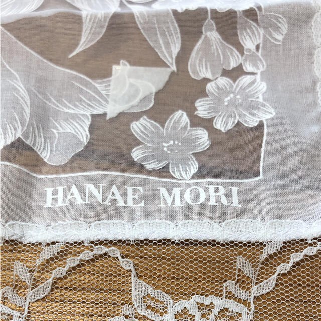 HANAE MORI(ハナエモリ)のレース大判膝置き ハンカチ レディースのファッション小物(ハンカチ)の商品写真