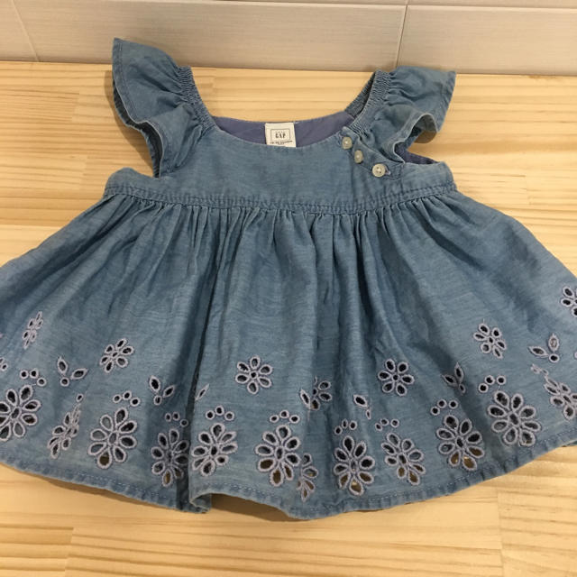 babyGAP(ベビーギャップ)のbaby GAP チュニック キッズ/ベビー/マタニティのベビー服(~85cm)(ワンピース)の商品写真