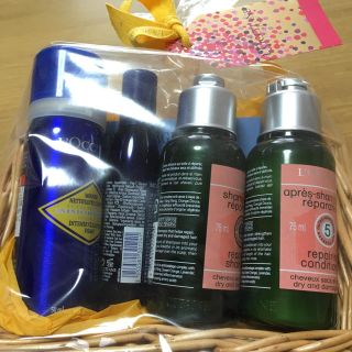 ロクシタン(L'OCCITANE)のロクシタン 4点セット（洗顔フォーム・エッセンス・シャンプー・コンディショナー）(サンプル/トライアルキット)