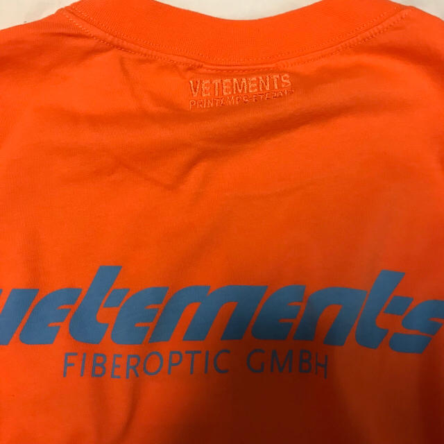 S 本物 SS18 VETEMENTS T- shirt unisex メンズのトップス(Tシャツ/カットソー(半袖/袖なし))の商品写真