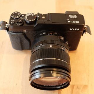 フジフイルム(富士フイルム)のFUJIFILM ミラーレス一眼 X-E2 ズームレンズキット(ミラーレス一眼)