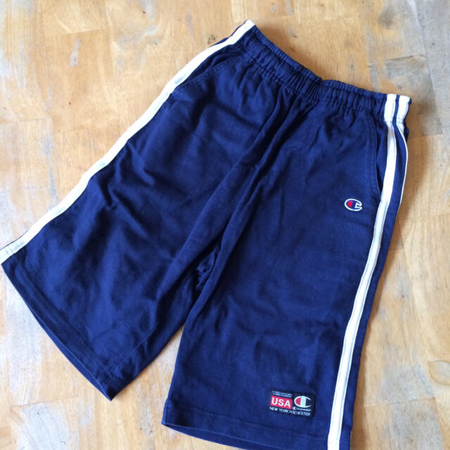 Champion(チャンピオン)のチャンピオン ハーフパンツ  140cm キッズ/ベビー/マタニティのキッズ服男の子用(90cm~)(パンツ/スパッツ)の商品写真