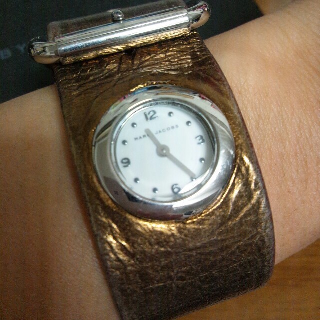 MARC JACOBS(マークジェイコブス)のマークバイの腕時計 レディースのファッション小物(腕時計)の商品写真