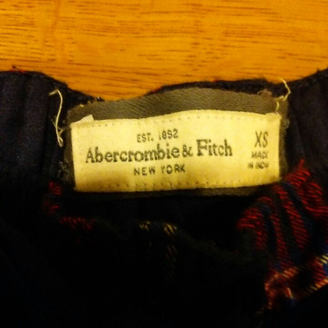 Abercrombie&Fitch(アバクロンビーアンドフィッチ)のアバクロンビー&フィッチ ベリーショートパンツ XS レディースのパンツ(ショートパンツ)の商品写真