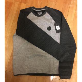 ハーレー(Hurley)の【新品】Hurley phantom素材トレーナー（M）(スウェット)