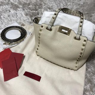 ヴァレンティノ(VALENTINO)のリーコリーコ様専用VALENTINO♡ロックスタッズスモールバッグ(ハンドバッグ)