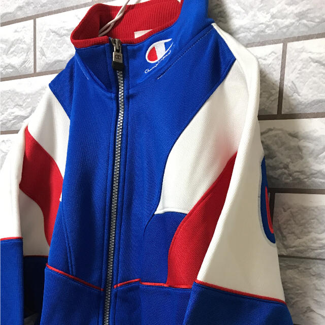 Champion(チャンピオン)のチャンピオン 古着 ジャージ 後ろがオシャレ‼️ メンズのトップス(ジャージ)の商品写真