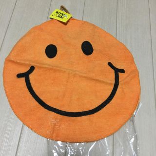 ニコニコ丸顔ハンドタオル(タオル/バス用品)