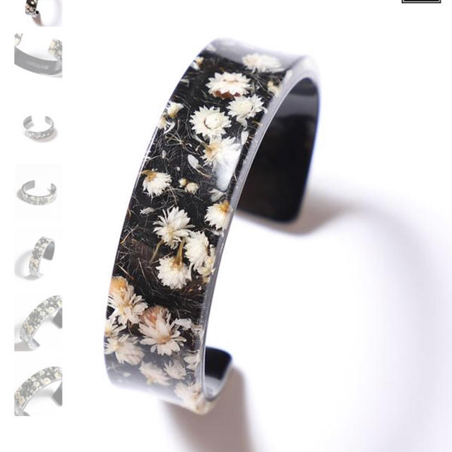 ANREALAGE(アンリアレイジ)のanrealage Flower bracelet MS レディースのアクセサリー(ブレスレット/バングル)の商品写真