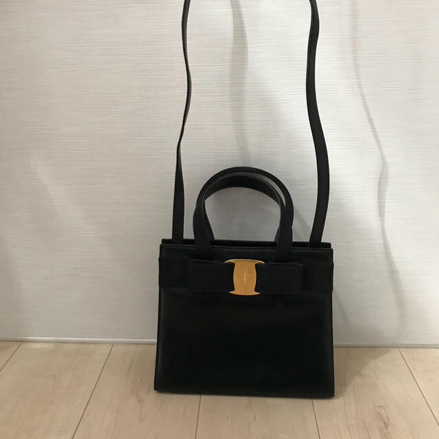 Salvatore Ferragamo(サルヴァトーレフェラガモ)のフェラガモ　2WAYバッグ　 レディースのバッグ(ハンドバッグ)の商品写真