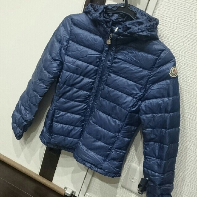 MONCLER - モンクレール ライトダウンの通販 by あこ's shop