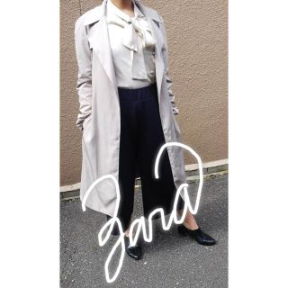 ザラ(ZARA)の【値下げ】ZARA 春コート＊オフホワイト＊(スプリングコート)