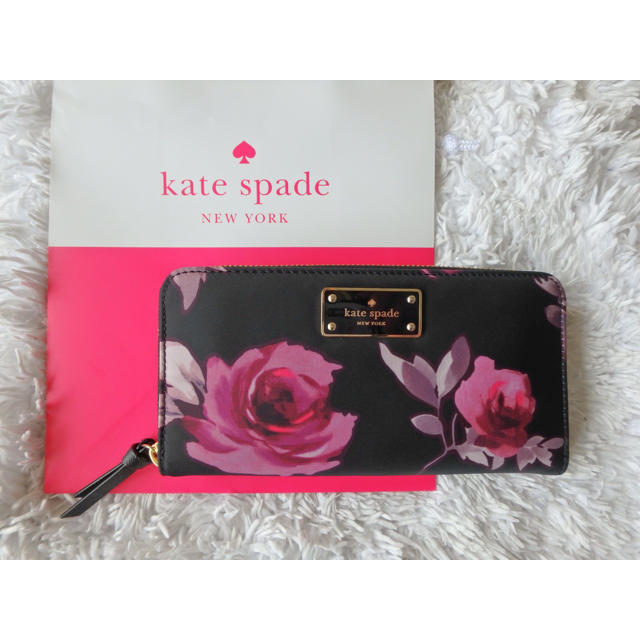 期間限定値下げ❤︎新品❤︎Kate spade❤︎Rose wallet