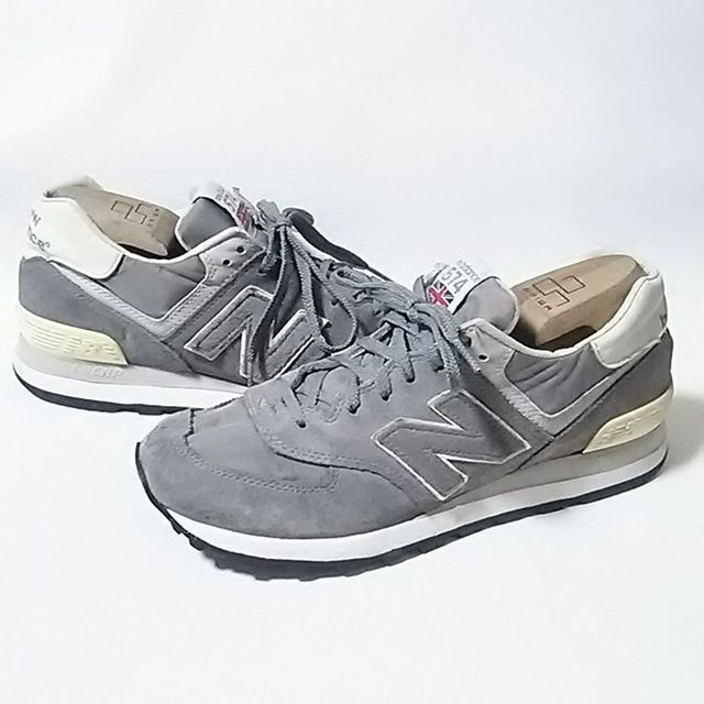 New Balance(ニューバランス)の希少イングランド製限定!ニューバランス574大人のスニーカー灰白1300996 メンズの靴/シューズ(スニーカー)の商品写真