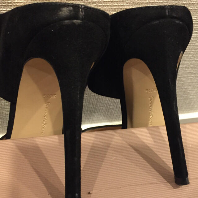 Gianvito Rossi(ジャンヴィットロッシ)のスエード/Gianvito Rossi(ジャンヴィト ロッシ)361/2 レディースの靴/シューズ(ハイヒール/パンプス)の商品写真