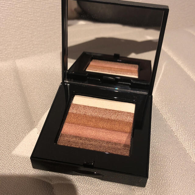 BOBBI BROWN(ボビイブラウン)のBOBBI BROWN シマーブリック（アイシャドウ、フェイスパウダー） コスメ/美容のベースメイク/化粧品(フェイスカラー)の商品写真