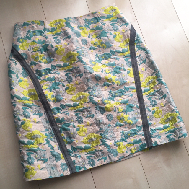 OPENING CEREMONY(オープニングセレモニー)のオープニングセレモニー  スカート  レディースのスカート(ひざ丈スカート)の商品写真