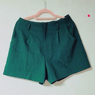 ページボーイ(PAGEBOY)のページボーイ グリーン ショートパンツ(ショートパンツ)