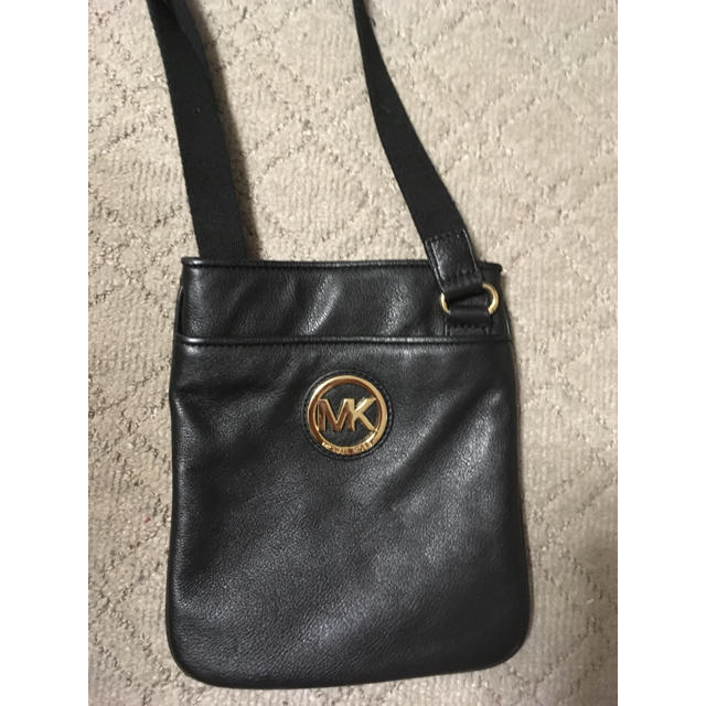 Michael Kors(マイケルコース)のマイケルコース☆レザー☆サコッシュ レディースのバッグ(ショルダーバッグ)の商品写真