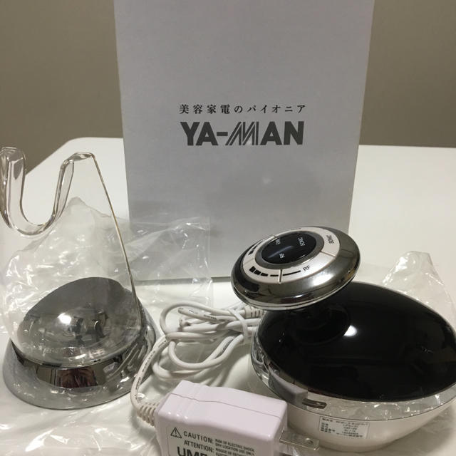 YA-MAN(ヤーマン)のRFボーテ キャビスパ 家庭用美容器 スマホ/家電/カメラの美容/健康(ボディケア/エステ)の商品写真