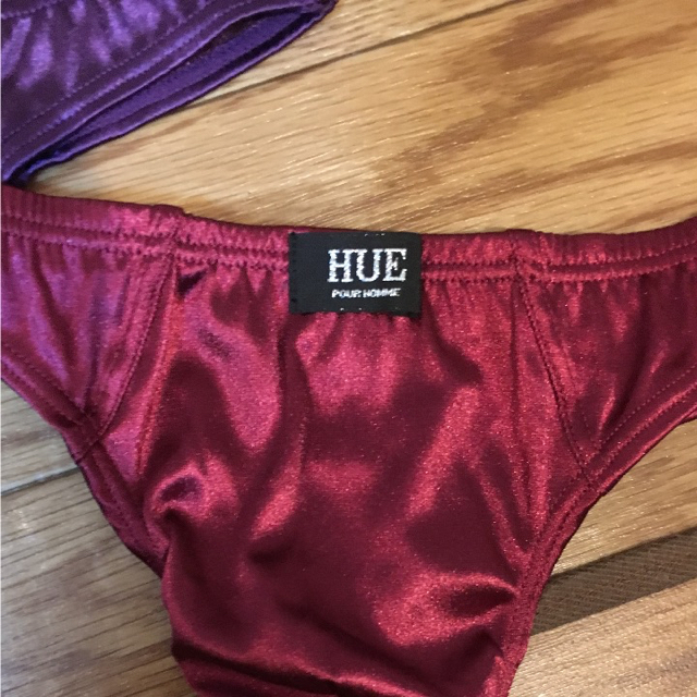 新品 レナウン HUE メンズ サテン Tバック パンツ ショーツ セクシー下着 メンズのアンダーウェア(ボクサーパンツ)の商品写真