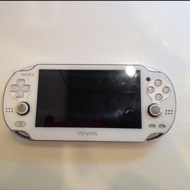 PlayStation Vita(プレイステーションヴィータ)のao様専用 エンタメ/ホビーのゲームソフト/ゲーム機本体(携帯用ゲーム機本体)の商品写真