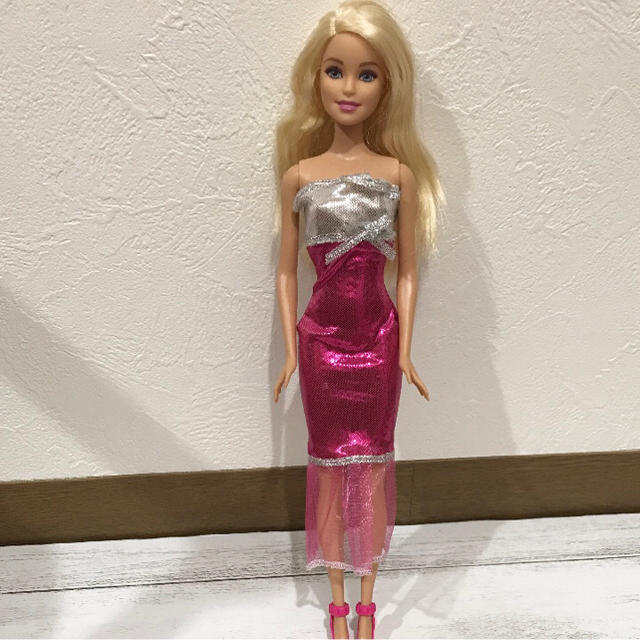 バービー人形用 ピンクレースドレス ハンドメイドのぬいぐるみ/人形(人形)の商品写真