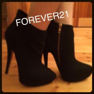 フォーエバートゥエンティーワン(FOREVER 21)のFOREVER21☆ブーティー(ブーツ)