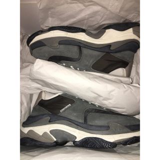 バレンシアガ(Balenciaga)のBALENCIAGA TRIPLE S GREY 42(スニーカー)