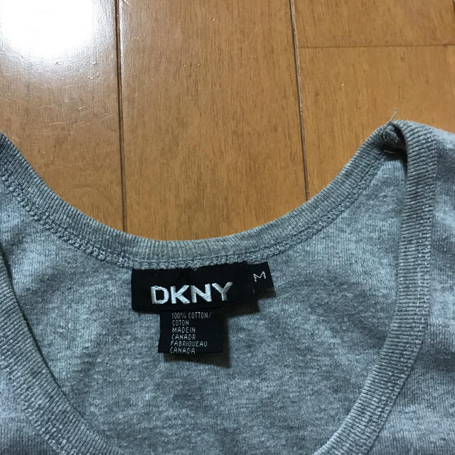 DKNY(ダナキャランニューヨーク)のDKNYのタンクトップ レディースのトップス(タンクトップ)の商品写真