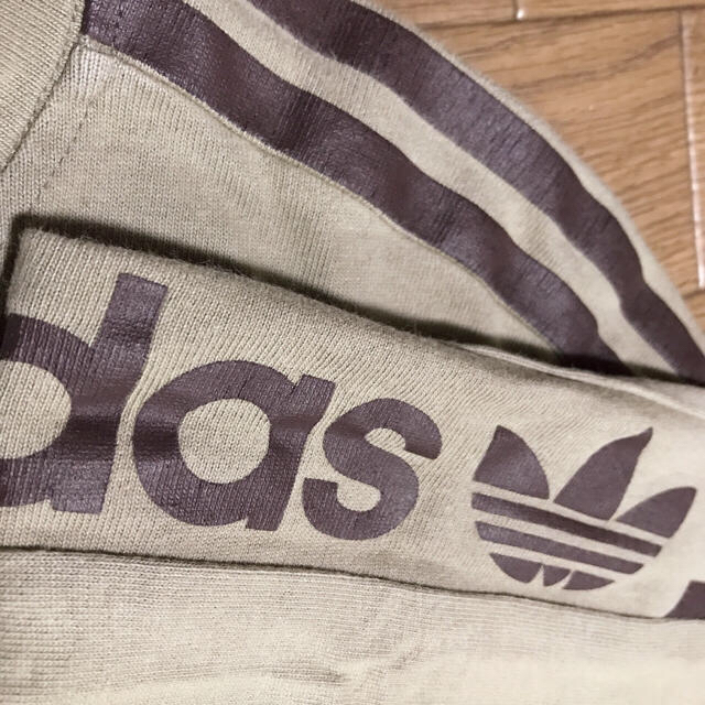 adidas(アディダス)のadidas ロンT ひろ様専用 レディースのトップス(Tシャツ(長袖/七分))の商品写真