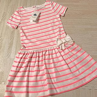 プチバトー(PETIT BATEAU)のプチバトー 18SS マリニエールリボン付きワンピース 5ans 新品(ワンピース)