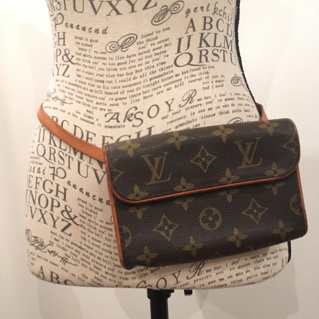 LOUIS VUITTON(ルイヴィトン)のルイヴィトン ポシェット・フロランティーヌ モノグラム レディースのバッグ(ボディバッグ/ウエストポーチ)の商品写真