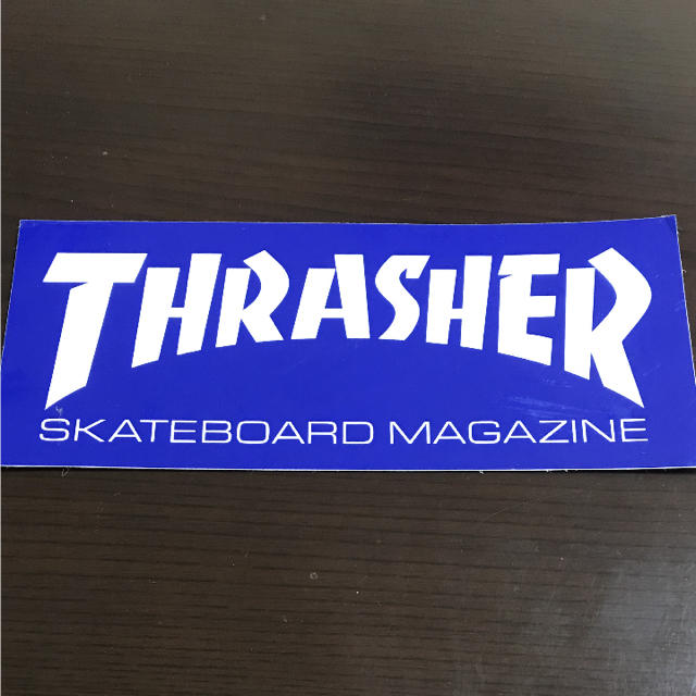 THRASHER(スラッシャー)の【縦6.5cm横15.5cm】THRASHER box ロゴ ステッカー 自動車/バイクのバイク(ステッカー)の商品写真