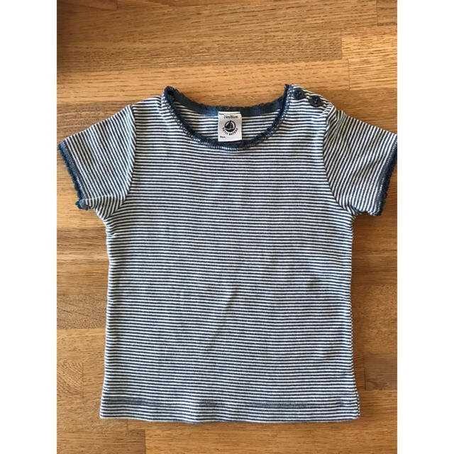 PETIT BATEAU(プチバトー)のプチバトー ボーダー 半袖Tシャツ キッズ/ベビー/マタニティのベビー服(~85cm)(Ｔシャツ)の商品写真