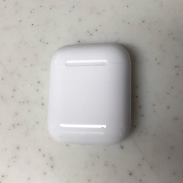 Airpods Apple 正規品 スマホ/家電/カメラのオーディオ機器(ヘッドフォン/イヤフォン)の商品写真