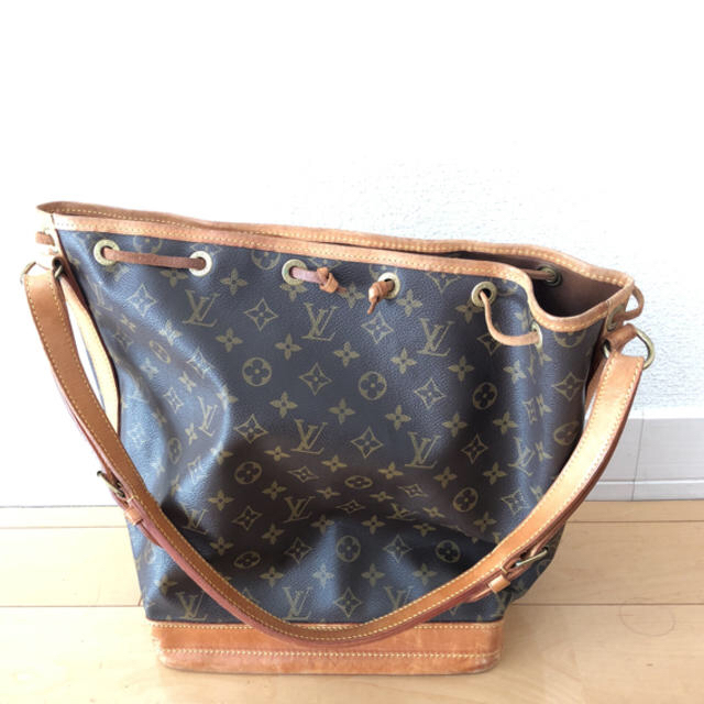 LOUIS VUITTON(ルイヴィトン)のmery 様専用【正規品★ユーズド】Louis Vuitton★ノエ★モノグラム レディースのバッグ(ショルダーバッグ)の商品写真