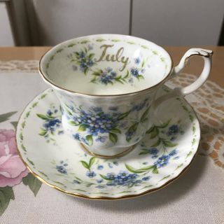 ロイヤルアルバート(ROYAL ALBERT)のカップ&ソーサ (1客)(グラス/カップ)