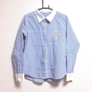 レイカズン(RayCassin)のエンブレム刺繍ストライプシャツ(シャツ/ブラウス(長袖/七分))