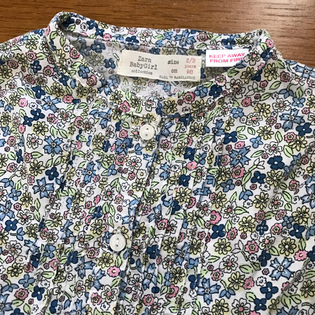 ZARA KIDS(ザラキッズ)のHnaH様専用‼︎ZARA baby 花柄ブラウス スタンドカラー ブルー系  キッズ/ベビー/マタニティのキッズ服女の子用(90cm~)(ブラウス)の商品写真