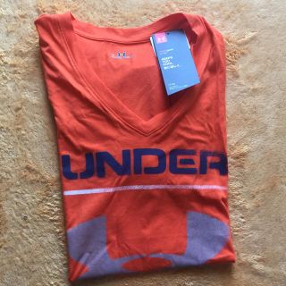 アンダーアーマー(UNDER ARMOUR)のUNDER ARMOUR VネックTシャツ(Tシャツ(半袖/袖なし))