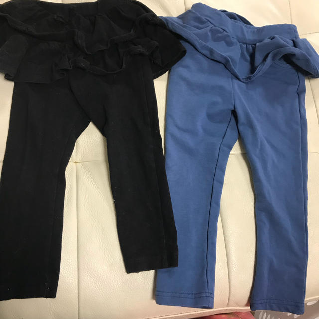 UNIQLO(ユニクロ)のスカート付きズボン4セット キッズ/ベビー/マタニティのキッズ服女の子用(90cm~)(パンツ/スパッツ)の商品写真