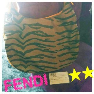 フェンディ(FENDI)の❤こや吉様専用っ✨❤珍品✨未使用に近ぃ✨FENDI❤レオパード柄ショルダーバッグ(ショルダーバッグ)