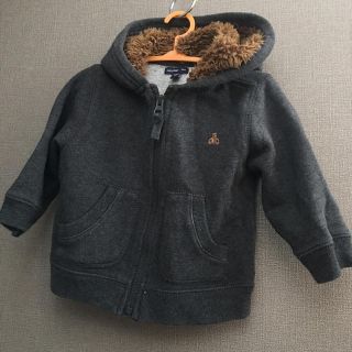 ベビーギャップ(babyGAP)の4/5まで出品  babyGap パーカー クマさん 90cm グレー(ジャケット/上着)