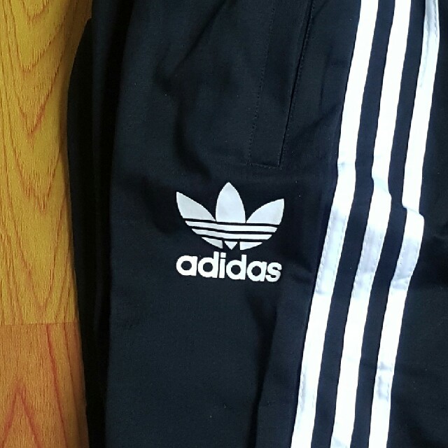 adidas(アディダス)の【送料無料】adidas アディダス  adidas originals メンズのトップス(ジャージ)の商品写真