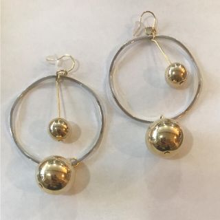 ピアス(ピアス)