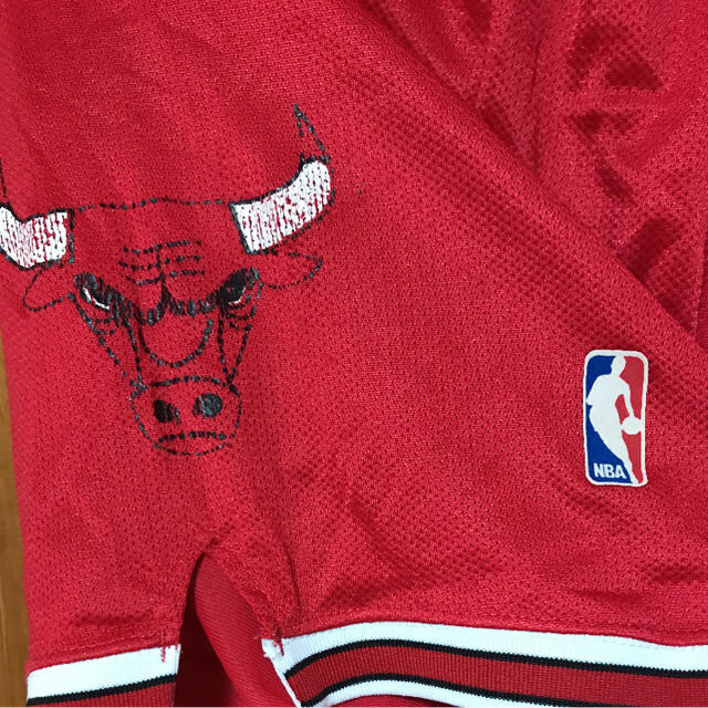 Champion(チャンピオン)のCHICAGO BULLS ショートパンツ メンズのパンツ(ショートパンツ)の商品写真