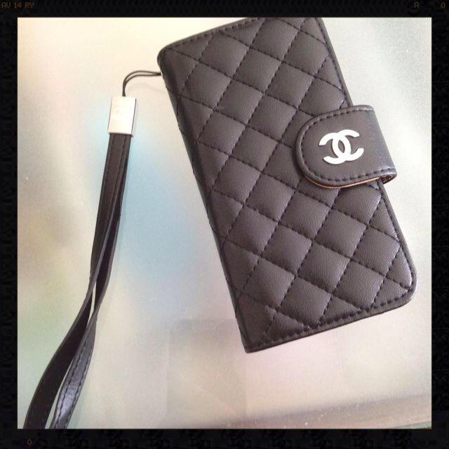 レザーケース - CHANEL、iPhoneケースの通販 by sae's shop｜ラクマ