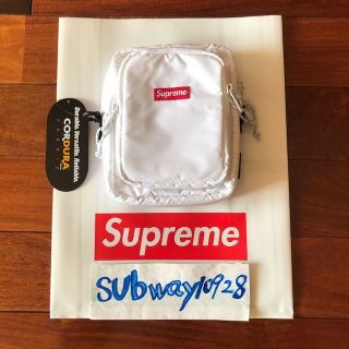 シュプリーム(Supreme)の17AW Supreme shoulder bag white 白(その他)