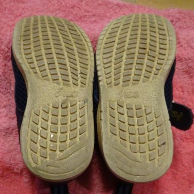 asics(アシックス)のasics　サンダル　１４cm キッズ/ベビー/マタニティのベビー靴/シューズ(~14cm)(サンダル)の商品写真